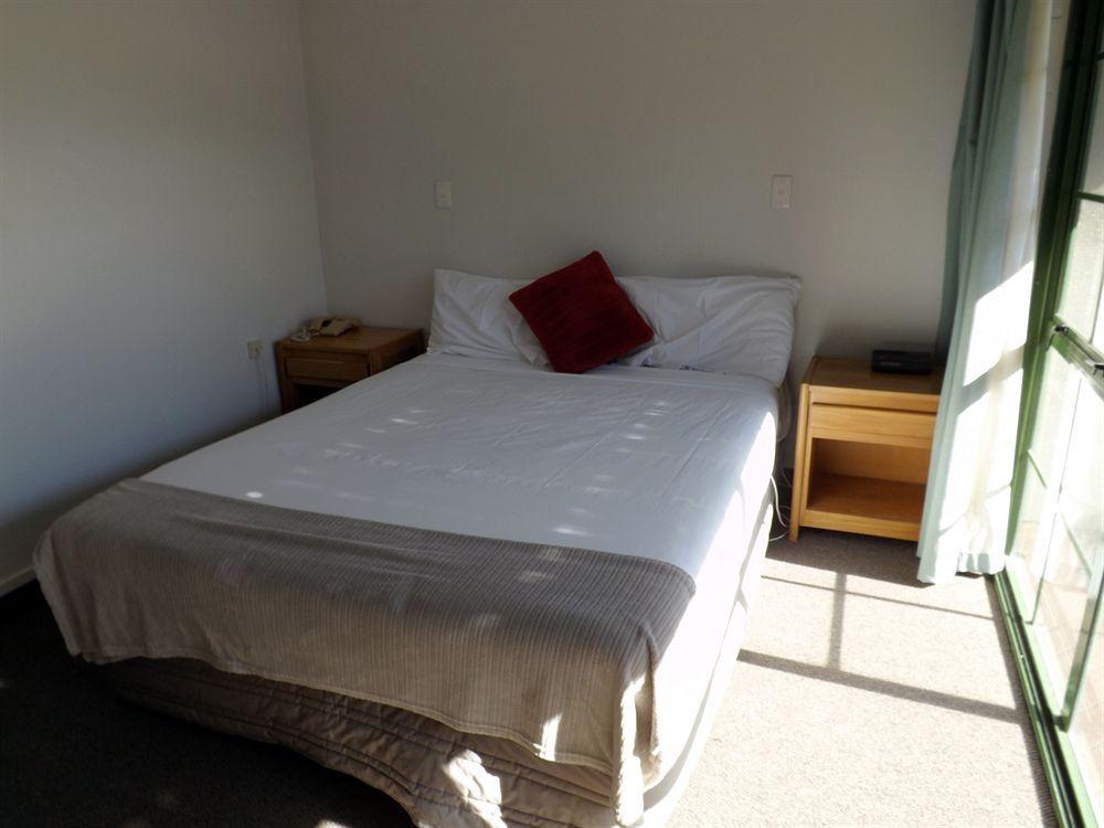 Karaka Tree Motel Τούπο Εξωτερικό φωτογραφία