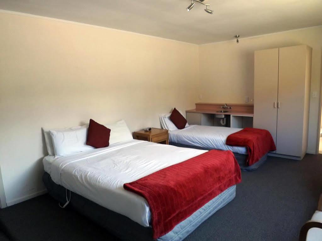 Karaka Tree Motel Τούπο Εξωτερικό φωτογραφία
